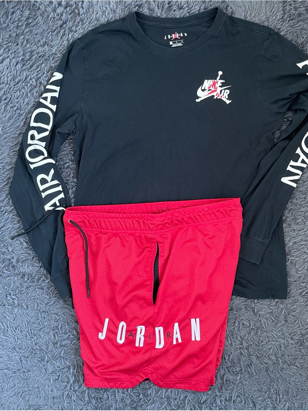Men Size Large Nike Air Jordan Mesh Shorts Red Above Knee Long Sleeve Shirt